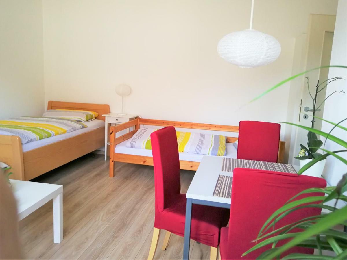 Quiet City-Apt, 4Min City-Center, 18Min Fair Nuernberg!!! 外观 照片
