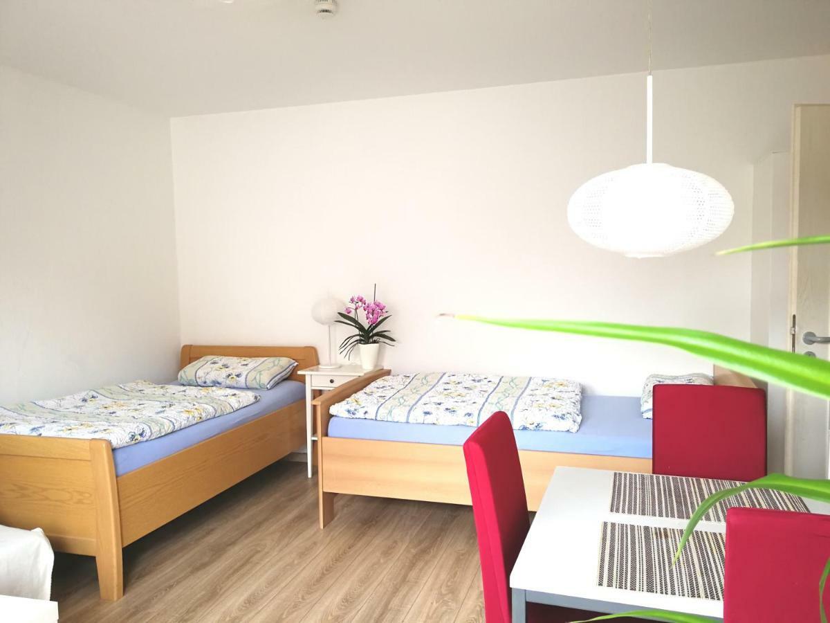 Quiet City-Apt, 4Min City-Center, 18Min Fair Nuernberg!!! 外观 照片