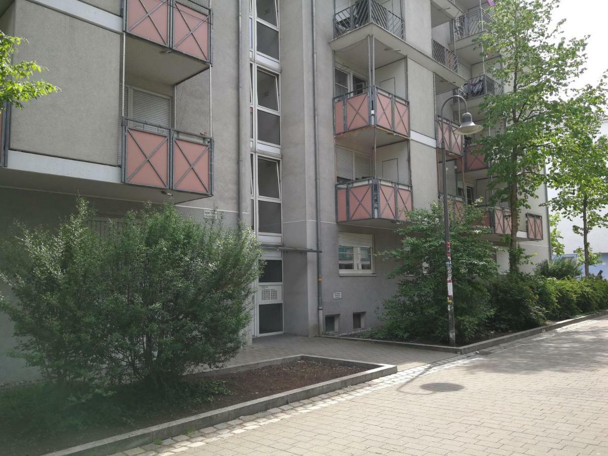 Quiet City-Apt, 4Min City-Center, 18Min Fair Nuernberg!!! 外观 照片