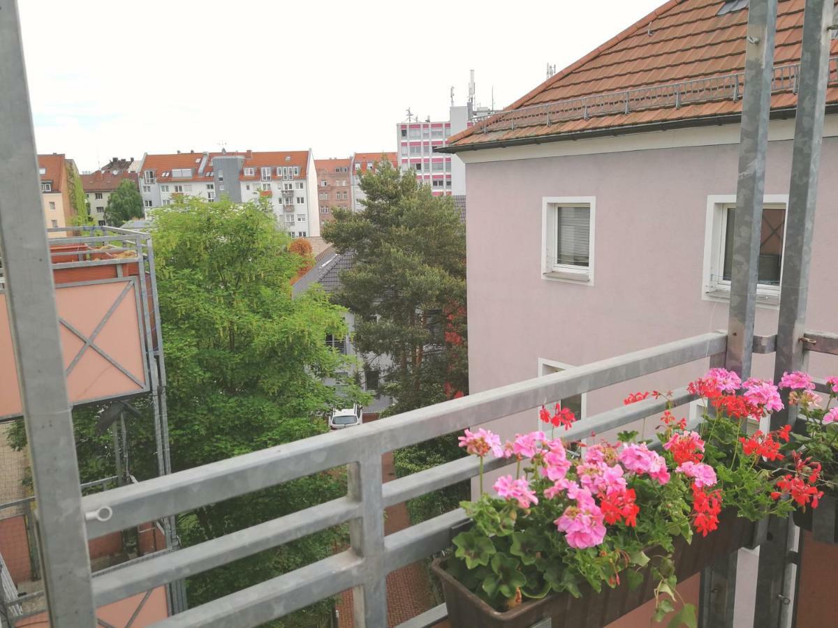 Quiet City-Apt, 4Min City-Center, 18Min Fair Nuernberg!!! 外观 照片